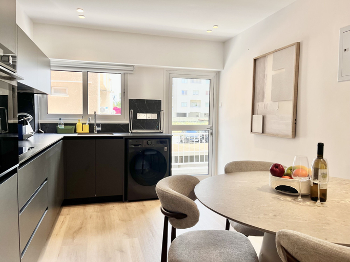 Room 5, NIC- STAY Metropolitan Luxe Apartment