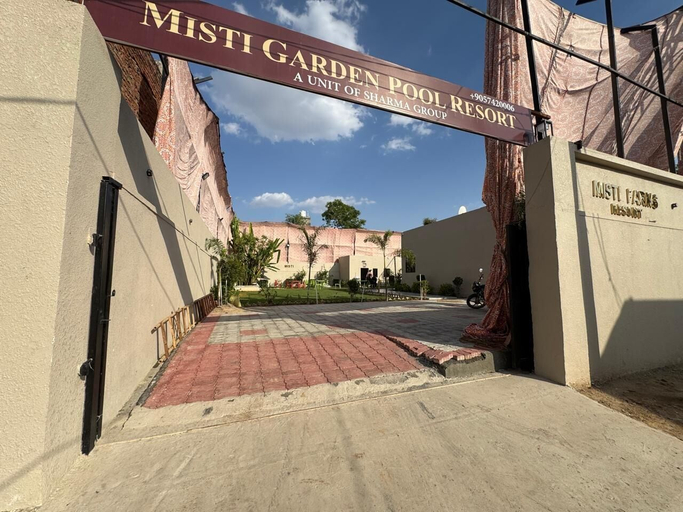 Exterior detail, Misti Pool And Resort, Jaipur