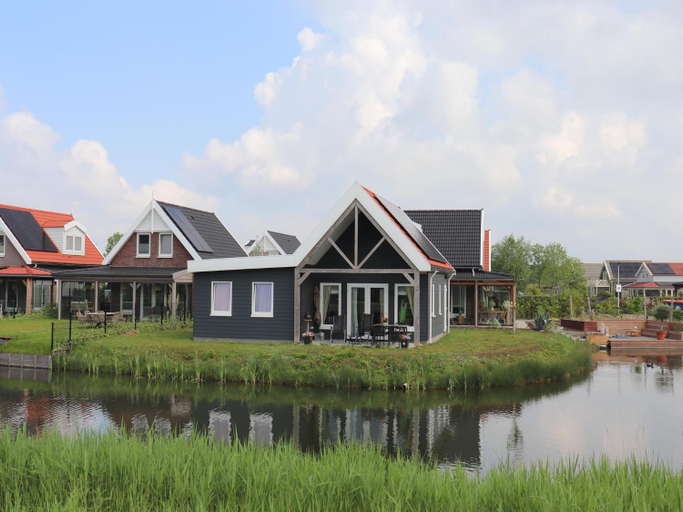 Exterior & Views 5, Nice holiday home near the waterfront, Bernisse
