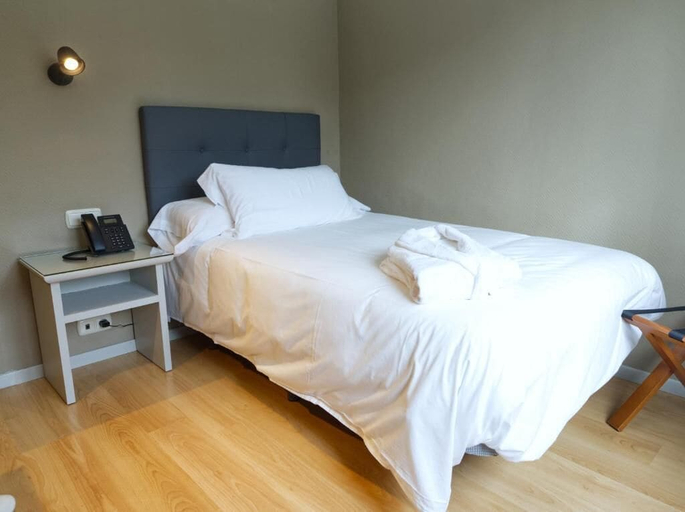 Bedroom 5, Hotel Ciudad del Sol, Sevilla