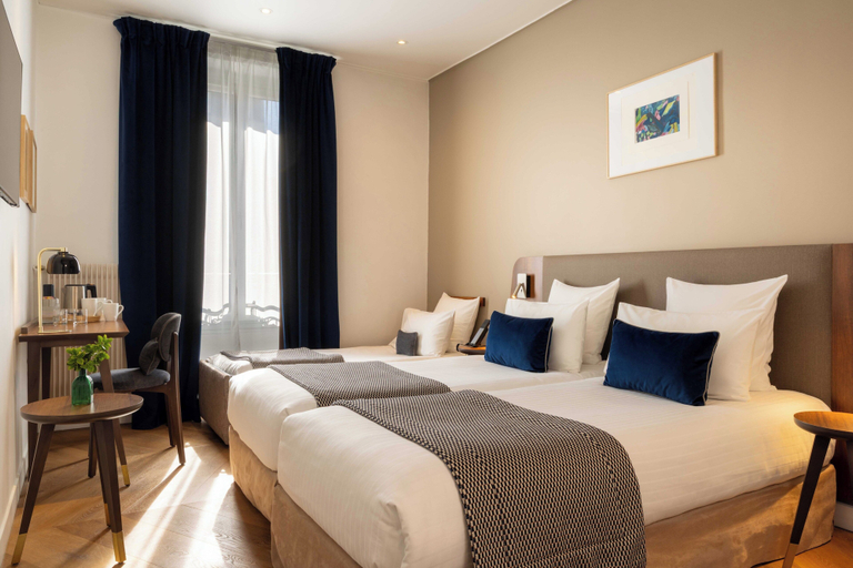 Bedroom 3, Europe Hotel Paris Eiffel, Paris