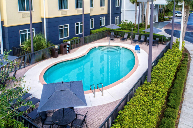 Sport & Beauty 5, Fairfield Inn & Suites by Marriott Naples, Collier