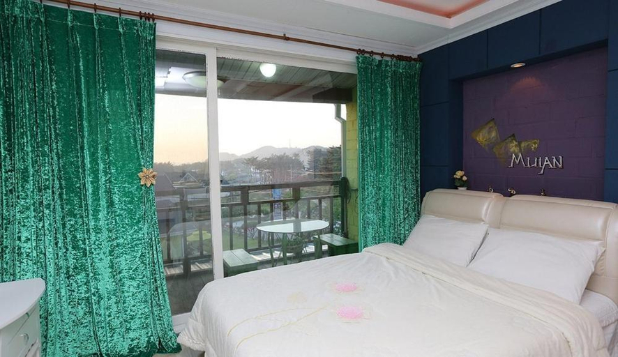 Bedroom 4, Taean Secret Garden, Taean