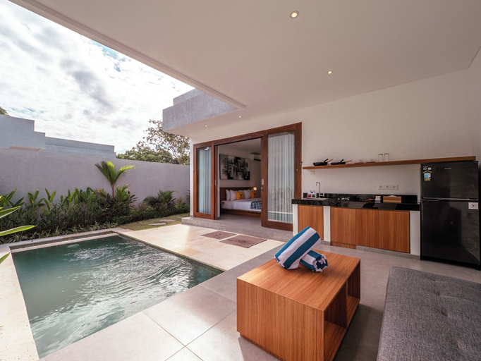 Pool 4, Prawara Uluwatu, Badung