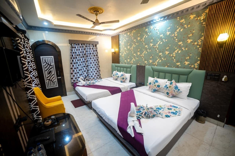 Room 5, Hotel Priyadarshini, Purba Medinipur