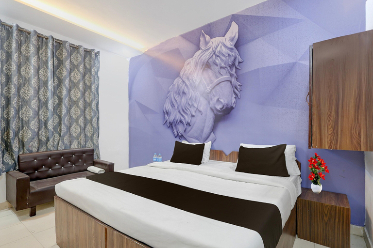 Room 3, Classic taj Villa Rooftop & Restuarent, Agra