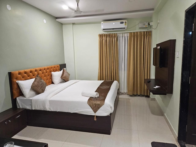 Room 4, Hotel Gokarna Palace, Uttara Kannada