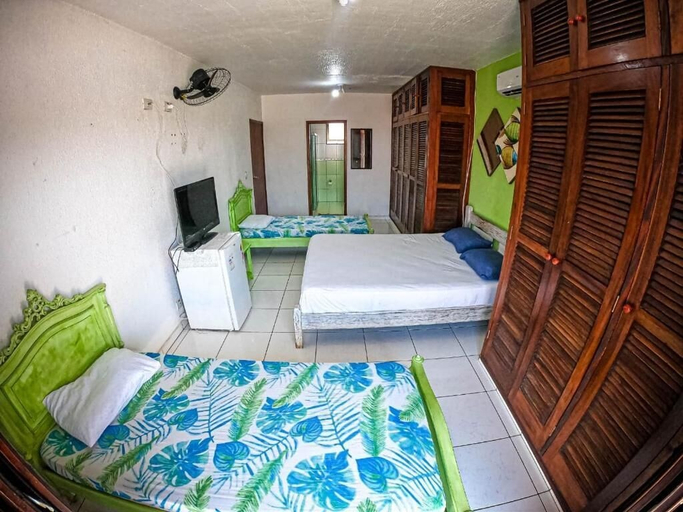 Room 5, HOSTEL E POUSADA BAHIA BEACH, Itanhaém