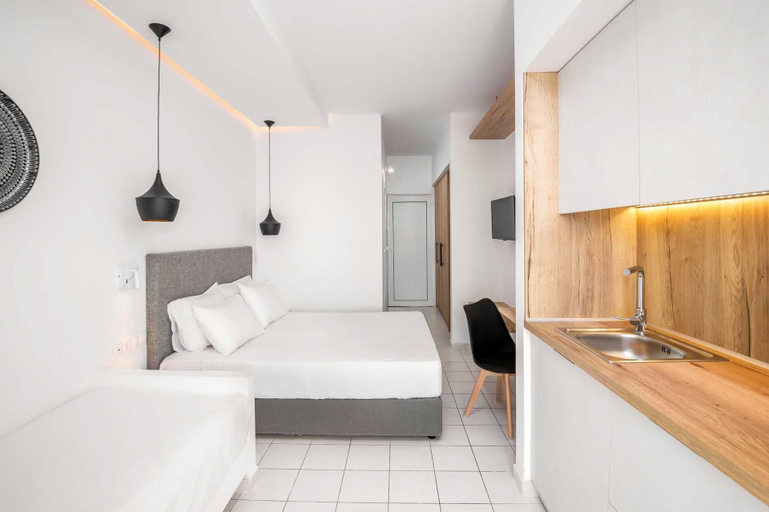 Bedroom 5, Elvita Beach Hotel, South Aegean