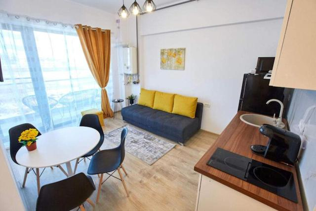 Others 4, Black Sea Booking - Mang Studios, Navodari