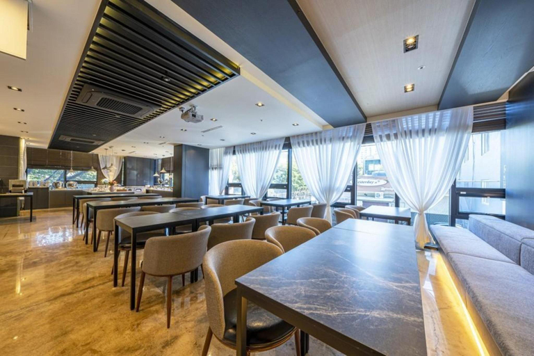 Food & Drinks, R B Business Hotel, Yeosu