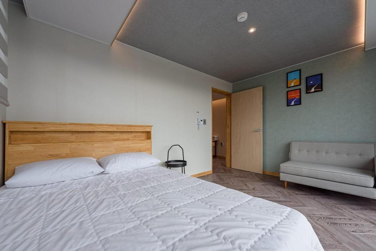 Bedroom 2, Cheongdo Kasaroma Pool Villa, Gyeongsan