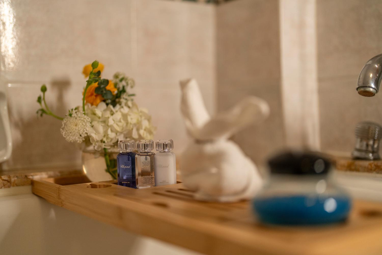 bathroom 12