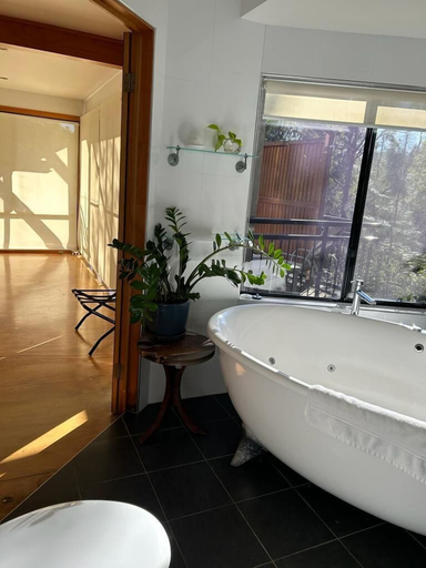 Bathroom 4, Ecoasis Mami Wata Retreat, Tweed - Pt B