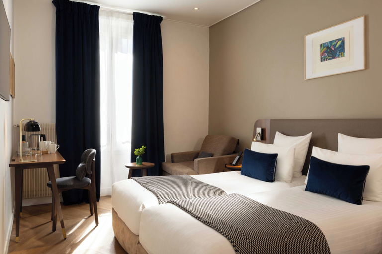 Bedroom 3, Europe Hotel Paris Eiffel, Paris