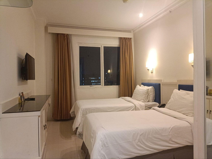 bedroom 12