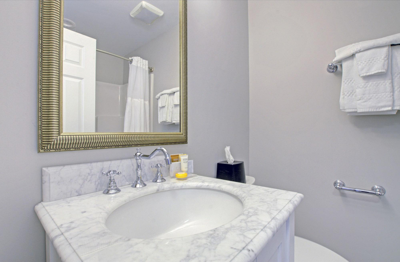 Bathroom 5, Atlantic Beach Resort, a Ramada by Wyndham, Carteret