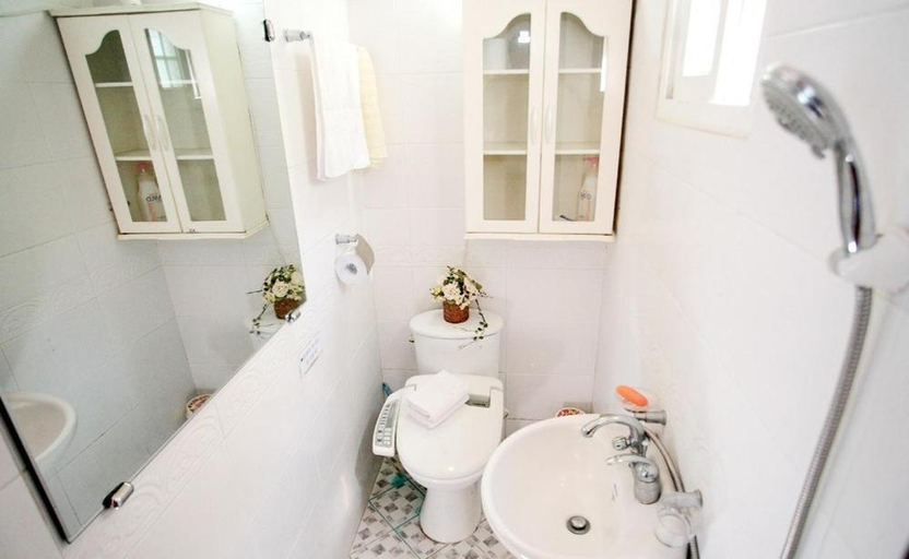 Bathroom 5, Anmyeondo Dream Pension, Taean