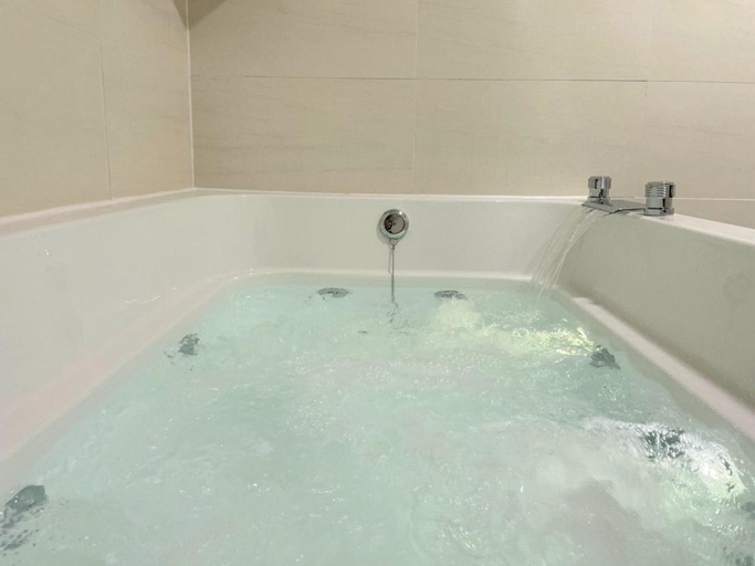 Bathroom 2, Gapyeong Stayel Pension, Gapyeong