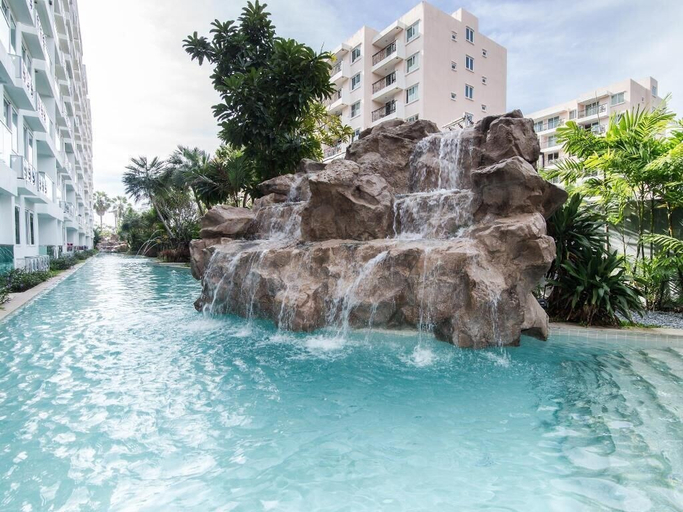 Pool 2, Amazon Residence Pataya, Pattaya