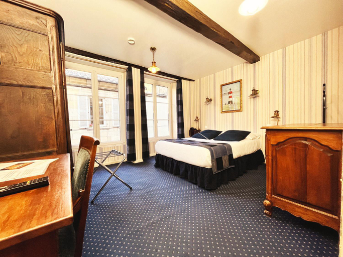 Bedroom, Hotel De La Poste, Haute-Marne