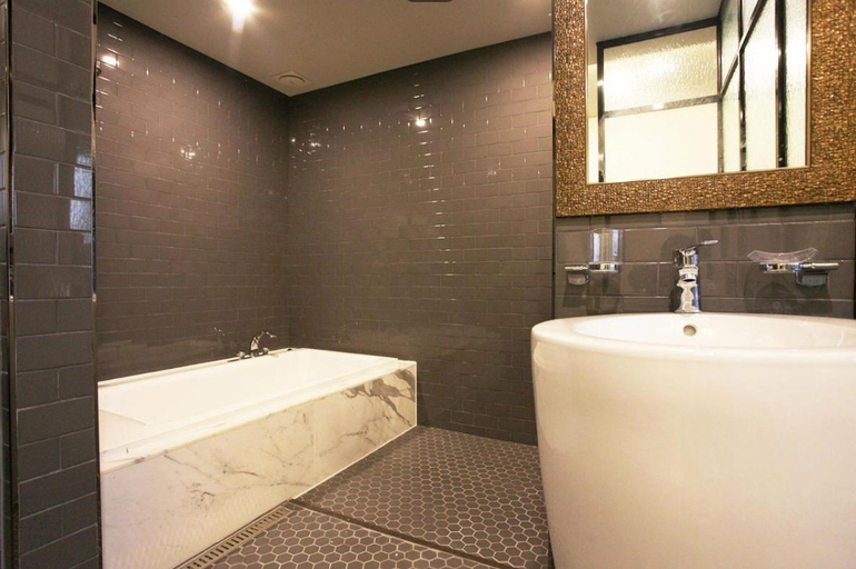 Others 5, Hotel Ahava, Yeongdeungpo