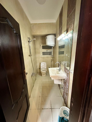 Bathroom 2, Cairona Properties - Heliopolis Palace, An-Nuzhah