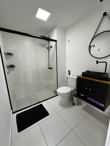 Bathroom 3, TrevizZo Borba Gato, São Paulo