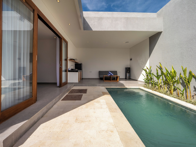 Pool 2, Prawara Uluwatu, Badung
