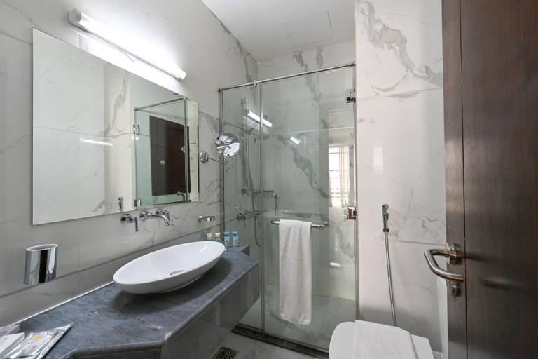 Bathroom 5, Almansour Suites Hotel Doha, Doha