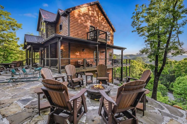 Others 4, Lazy Bear Lodge 5 Bedroom Cabin by RedAwning, Blount