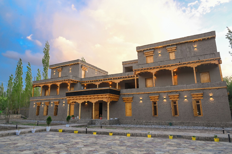 Exterior 4, Bilupa Mountain Lodge, Leh
