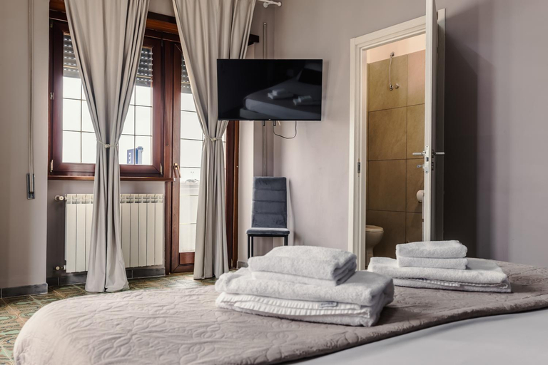 Bedroom 4, Malu House, Rome