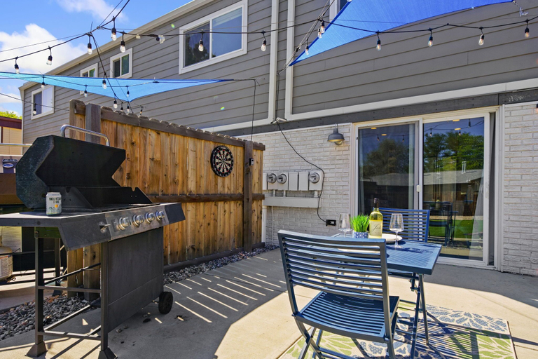 Outdoor dining 5, Rocky Mountain Gateway Spacious Yard, Group Stay, Larimer
