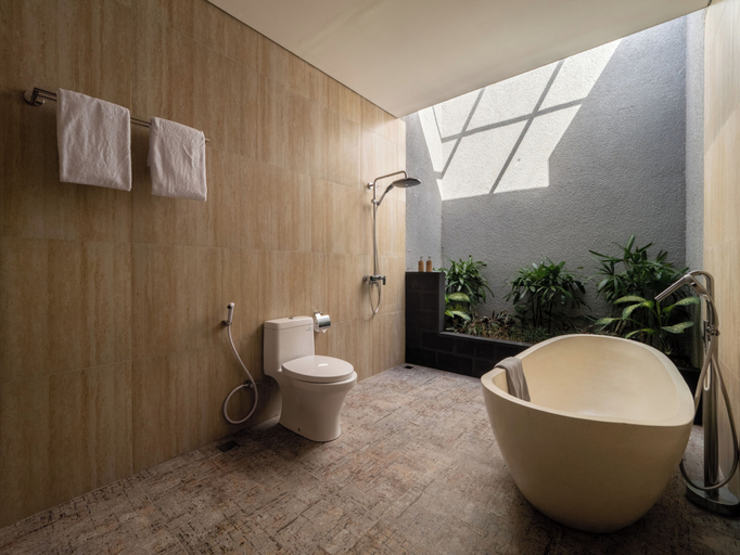 Bathroom 3, Prawara Uluwatu, Badung