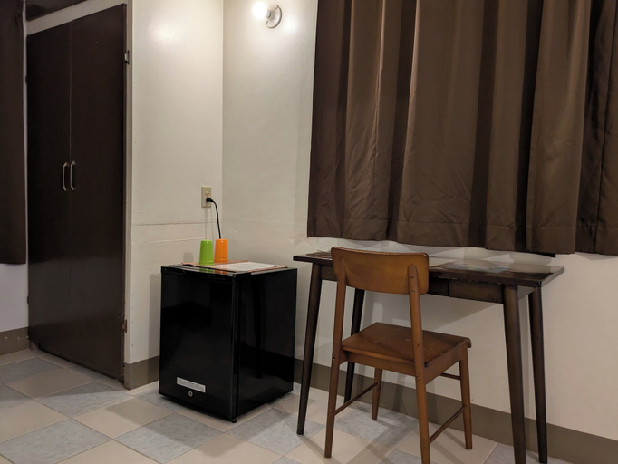 Others 4, DW Motel Palau