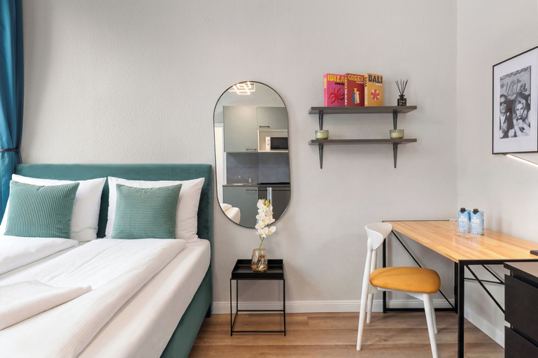 Room 3, Motz19, Berlin