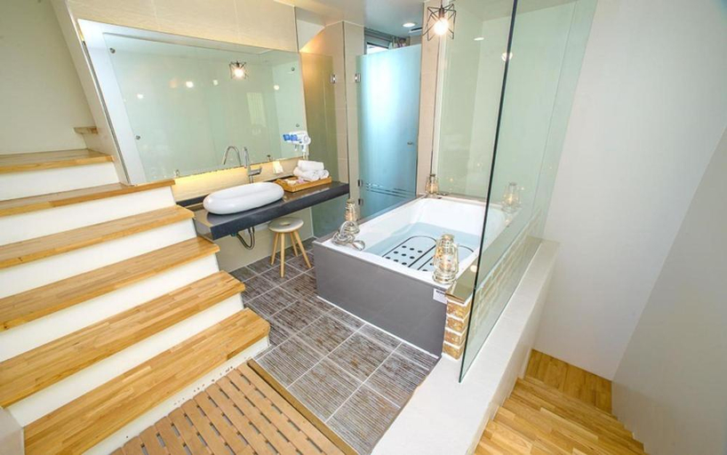 Bathroom 3, tongyeong monopeoni pensyeon, Tongyeong