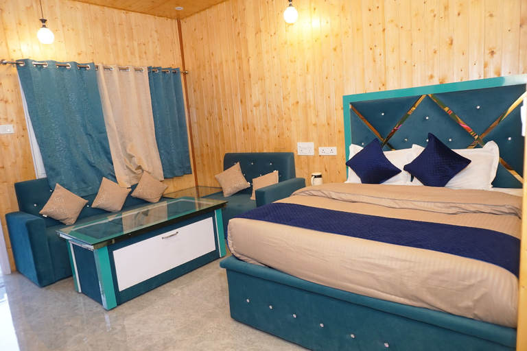 Room 4, Hotel Krishna And Restaurant, Rudraprayag