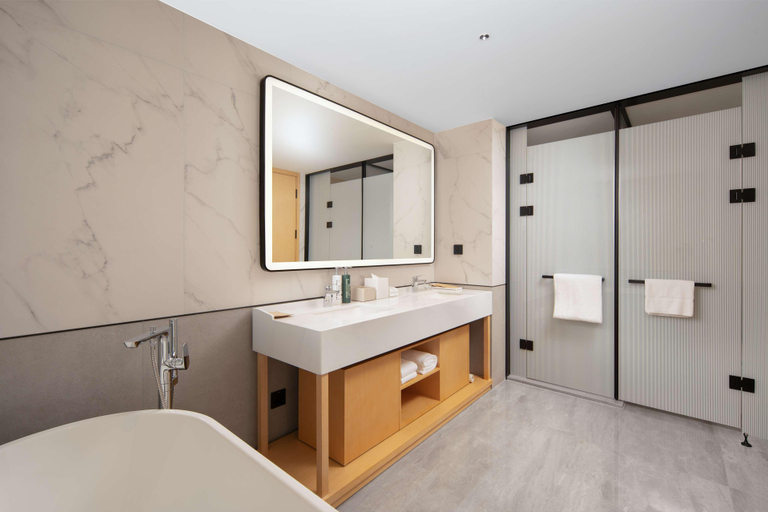 Bathroom 4, Hilton Garden Inn Xuzhou Pengcheng Square, Xuzhou