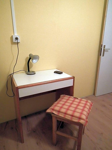 Public Area 3, Friendly Auberge, Haute-Garonne