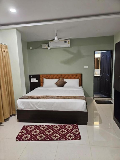 Room 2, Hotel Gokarna Palace, Uttara Kannada