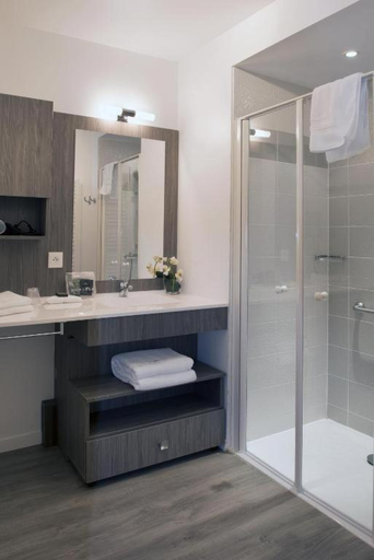 Bathroom, DOMITYS - Le Ruban d'Azur, Hérault