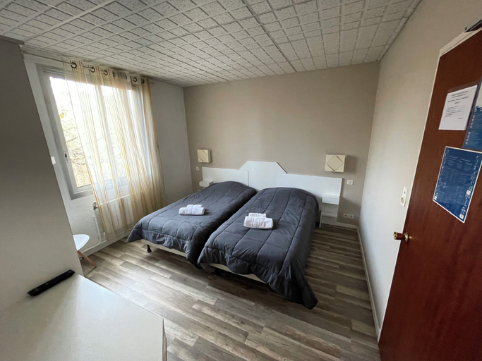 Bedroom 3, Hôtel Restaurant Les Chènes, Alpes-de-Haute-Provence