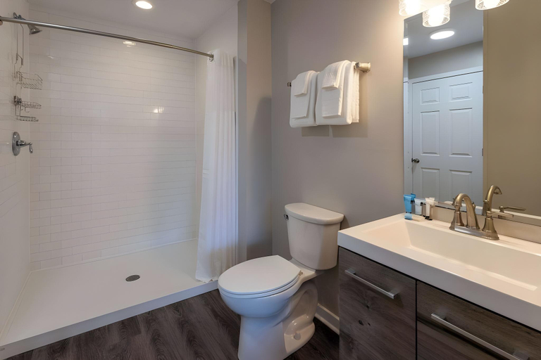 Bathroom 2, Atlantic Beach Resort, a Ramada by Wyndham, Carteret