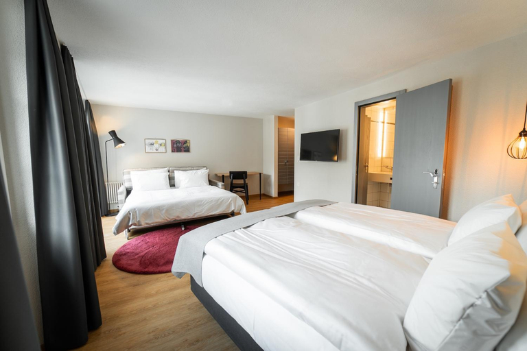 Bedroom 2, Stockalperhof, Brig