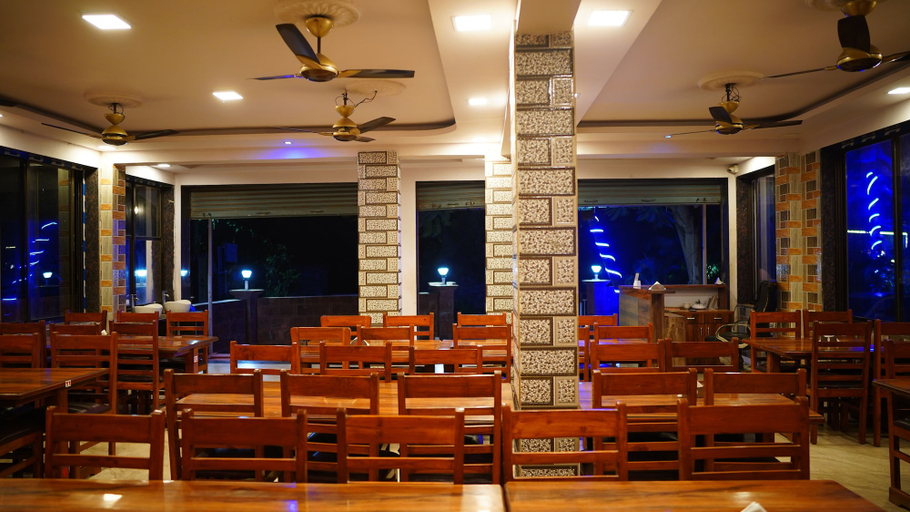 Dining 5, Swapnali Beach Resort, Raigarh