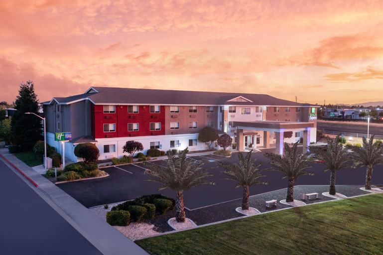 Others 5, Holiday Inn Express Redding North by IHG, Shasta
