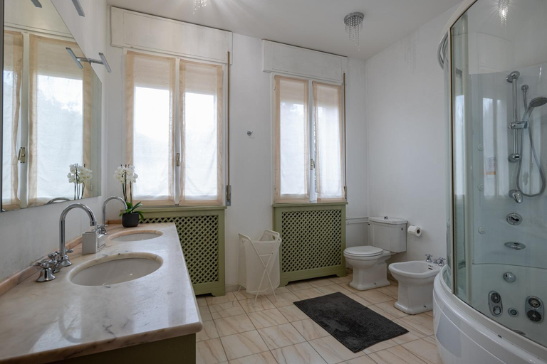 Bathroom 3, Room & Breakfast D'Annunzio, Ravenna