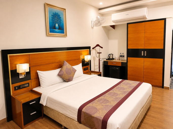 Room 3, Hotel BB Grand Agra, Agra